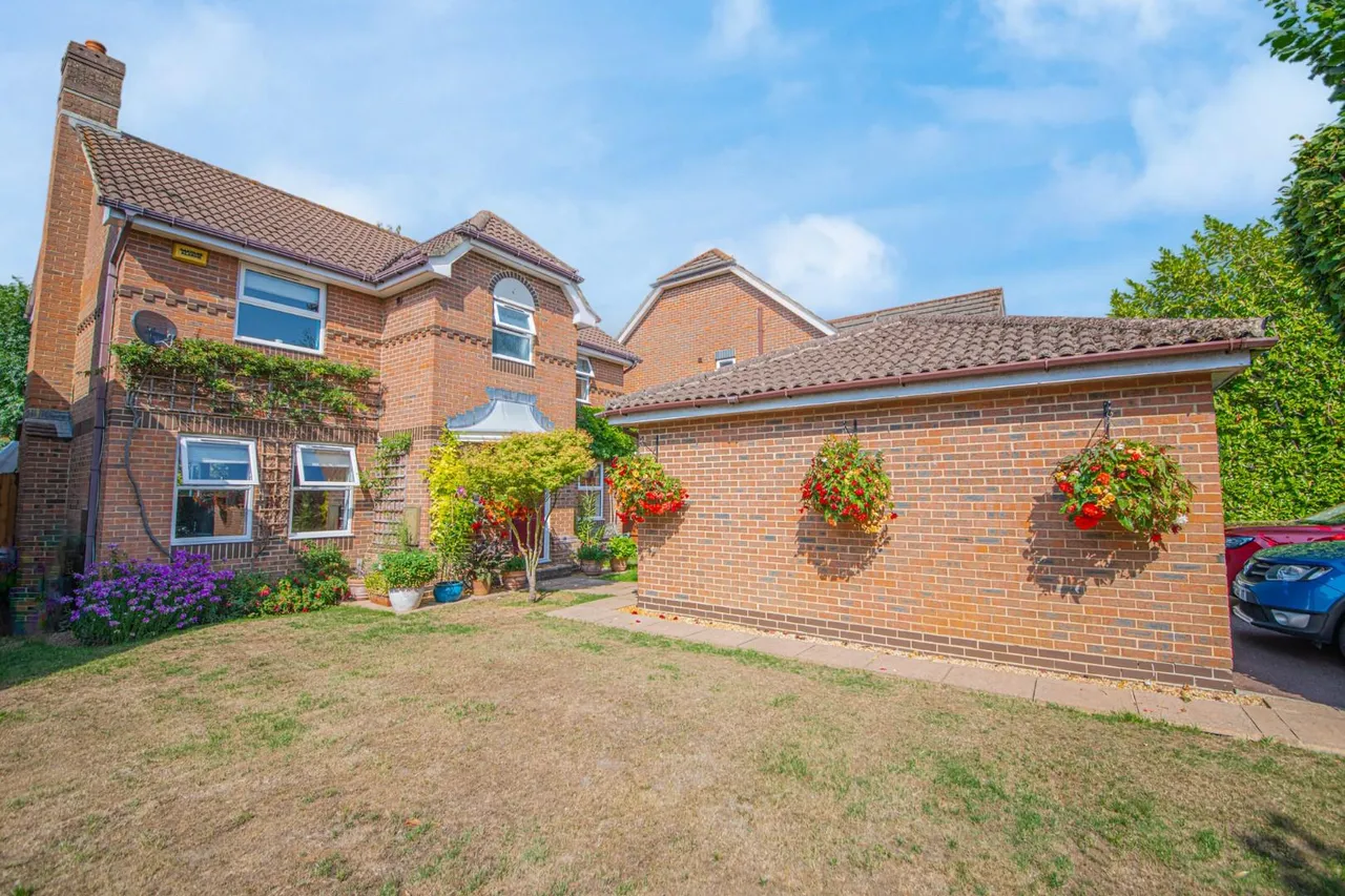 4 bed house for sale — Botley Road, Fair Oak, Eastleigh, SO50 7EX
