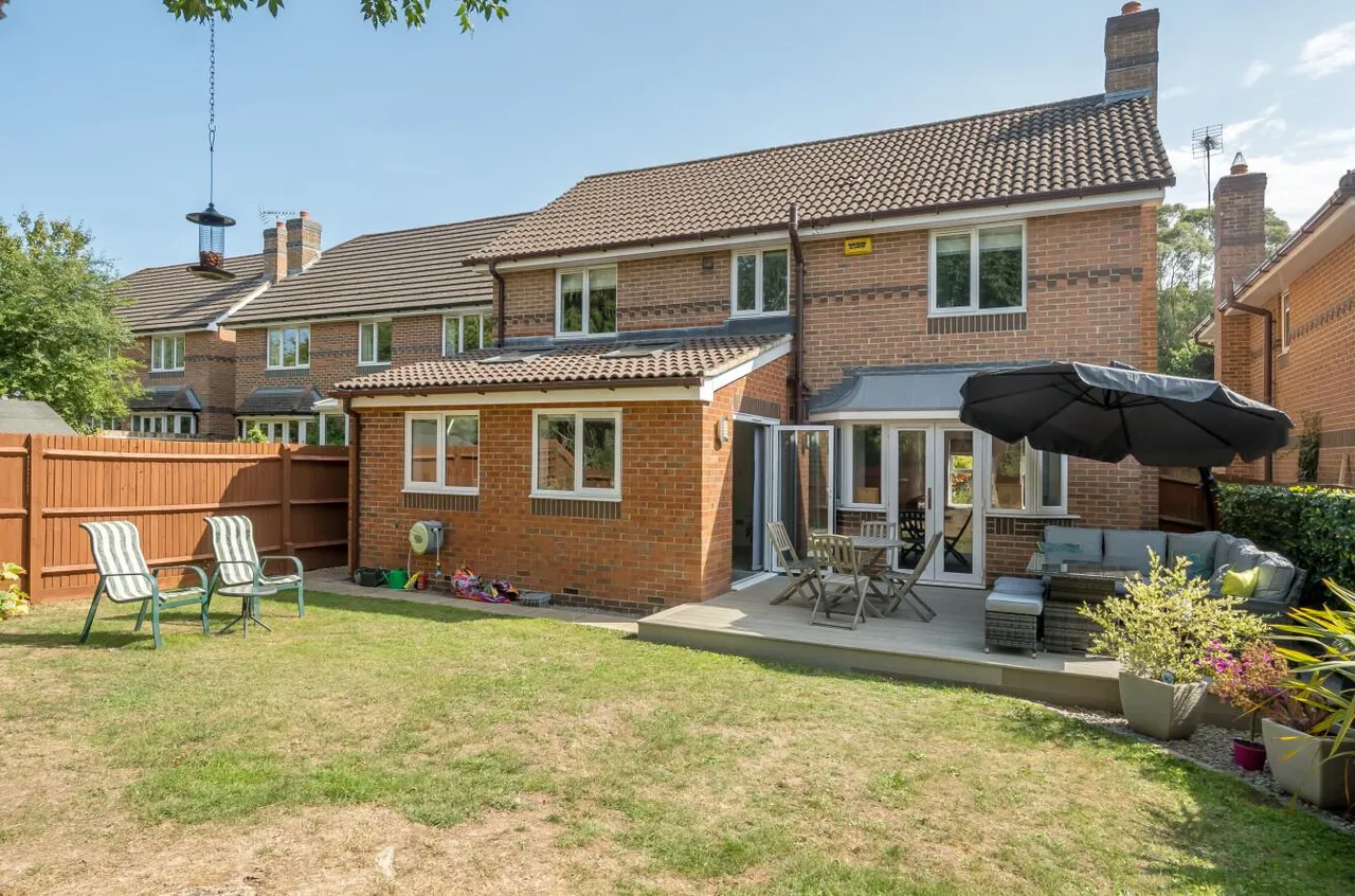 Botley Road, Fair Oak, Eastleigh, SO50 7EX, photo 12