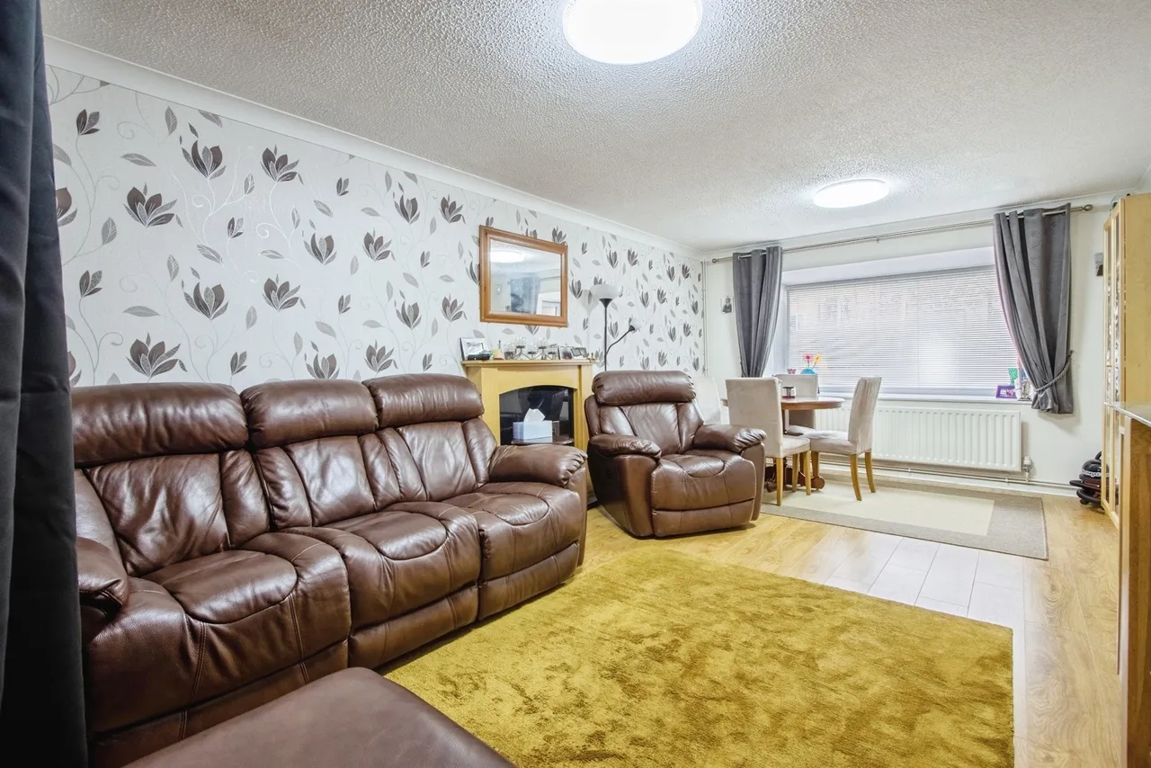 Walnut Close, Leeds, LS14, photo 7
