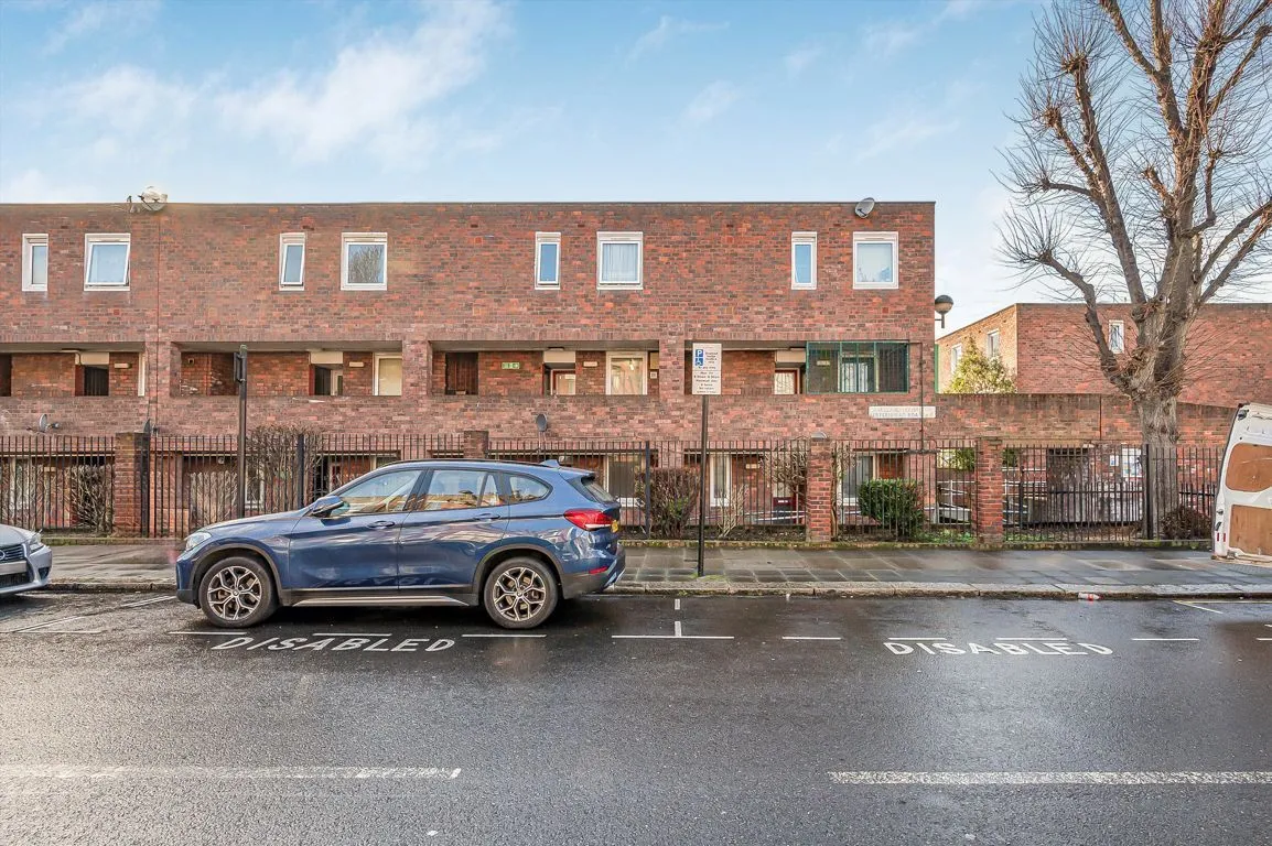 2 bed property to rent, Fernhead Road, W9