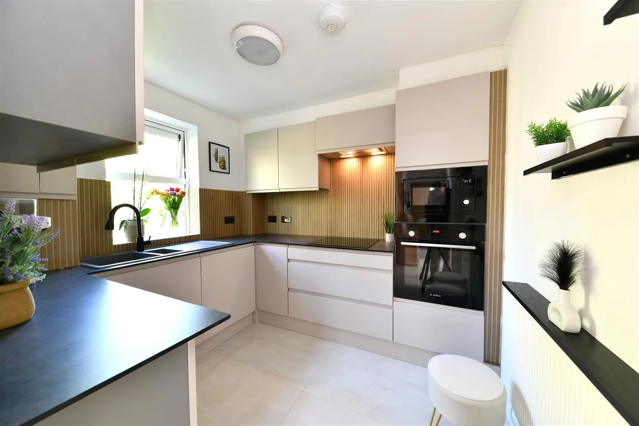Blakeney Road, Stevenage, SG1 2LL, photo 2