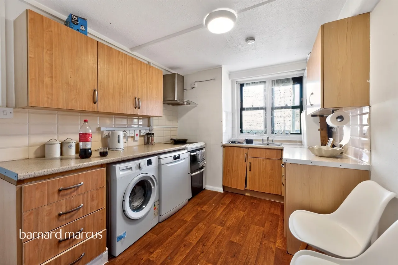 Willan Road, London, photo 2