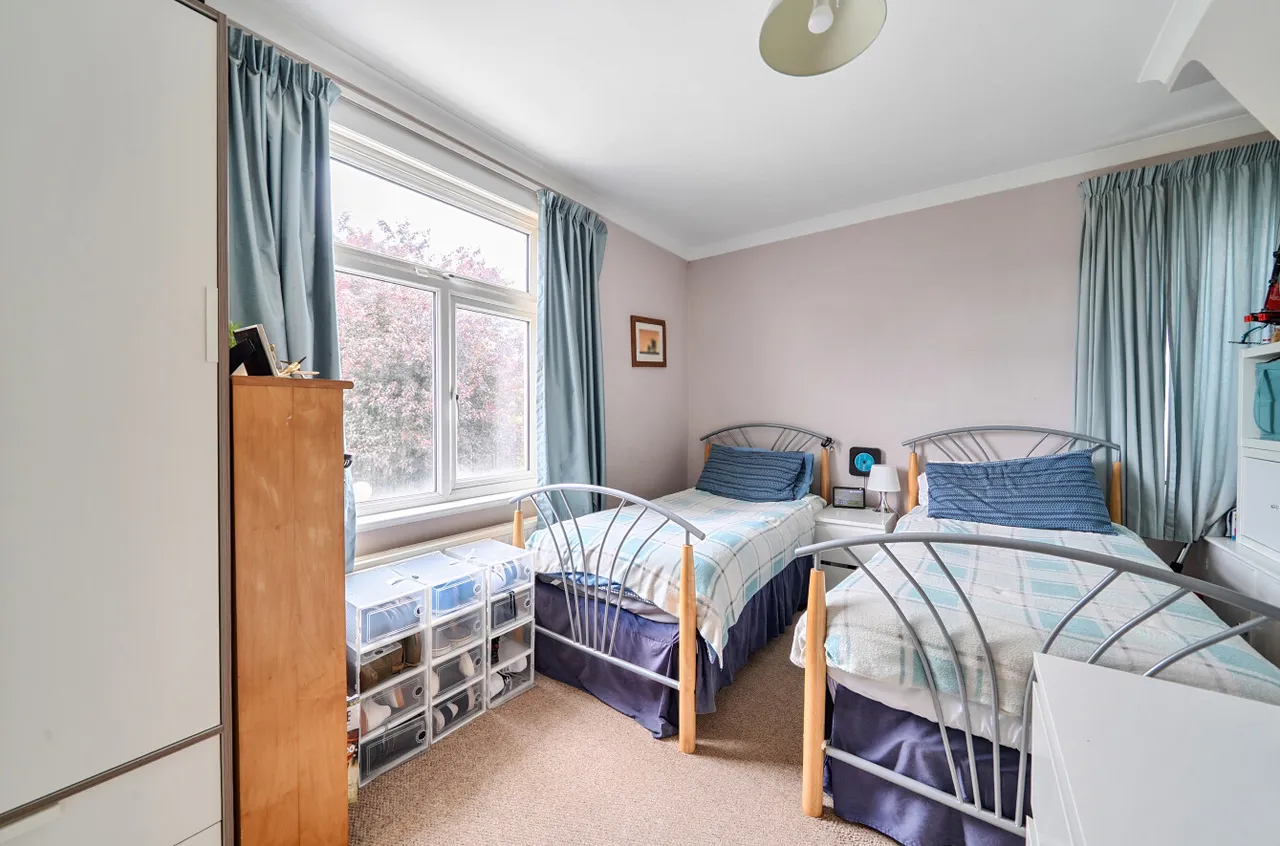 Cottimore Lane, Walton On Thames, KT12, photo 16