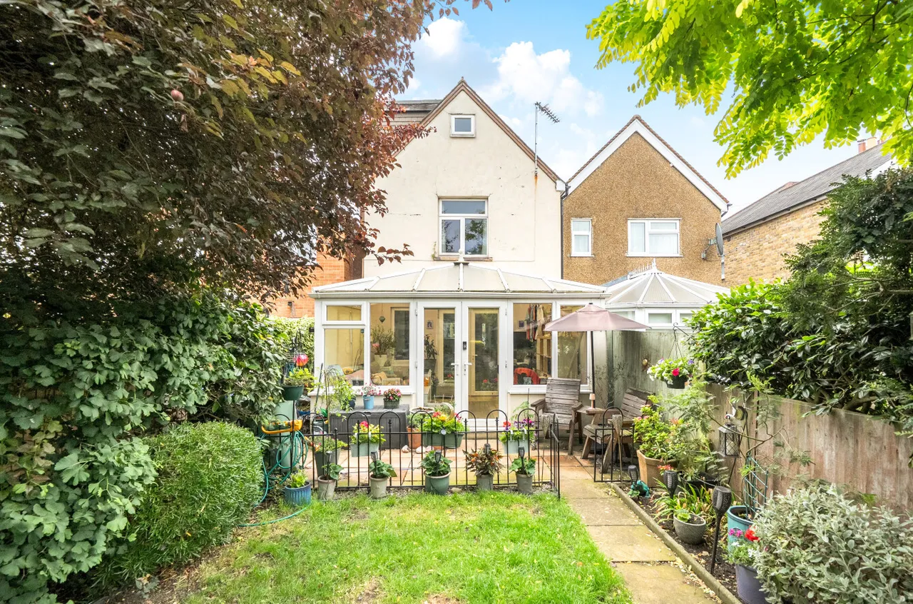 Cottimore Lane, Walton On Thames, KT12, photo 19