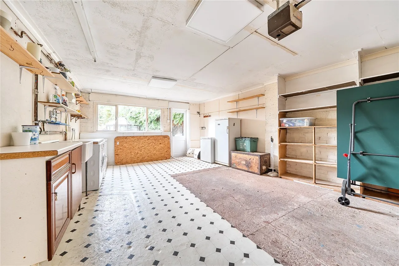 Lewis Road, Taunton, TA2, photo 13