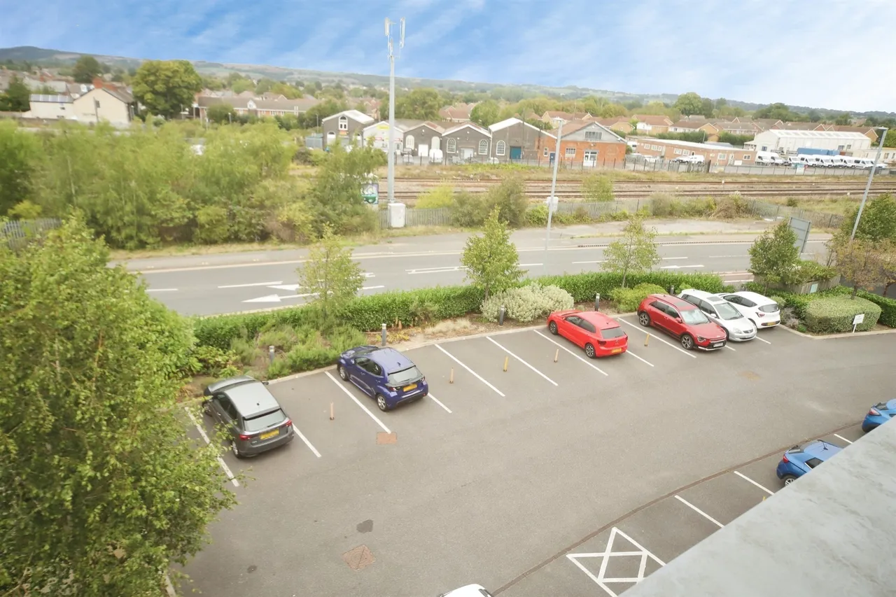 Keeper Close, Taunton, TA1, photo 16