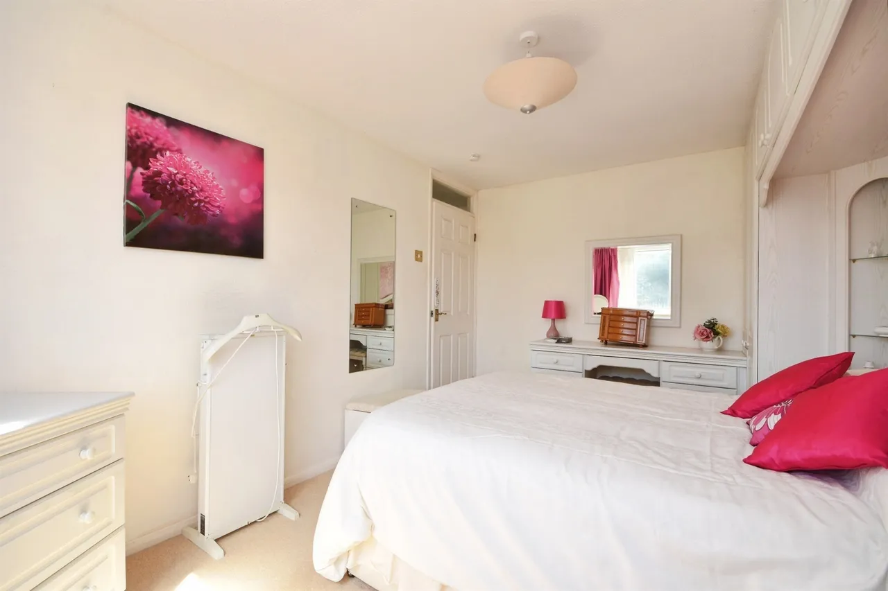 Peartree Lane, Doddinghurst, CM15, photo 9