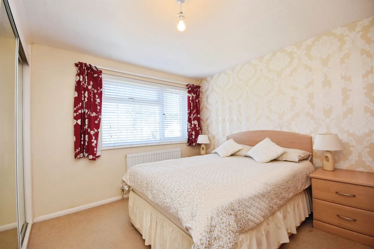 Peartree Lane, Doddinghurst, CM15, photo 10