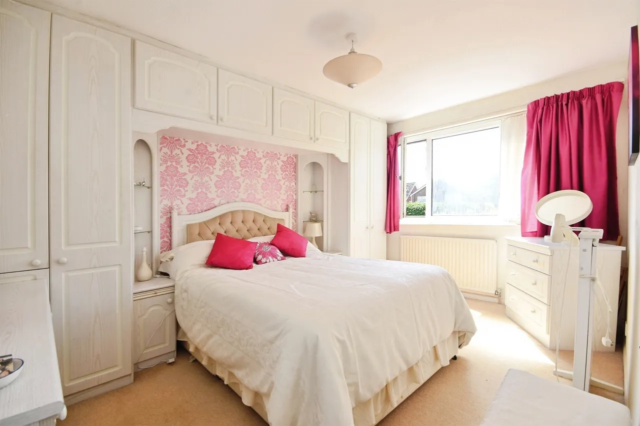 Peartree Lane, Doddinghurst, CM15, photo 8
