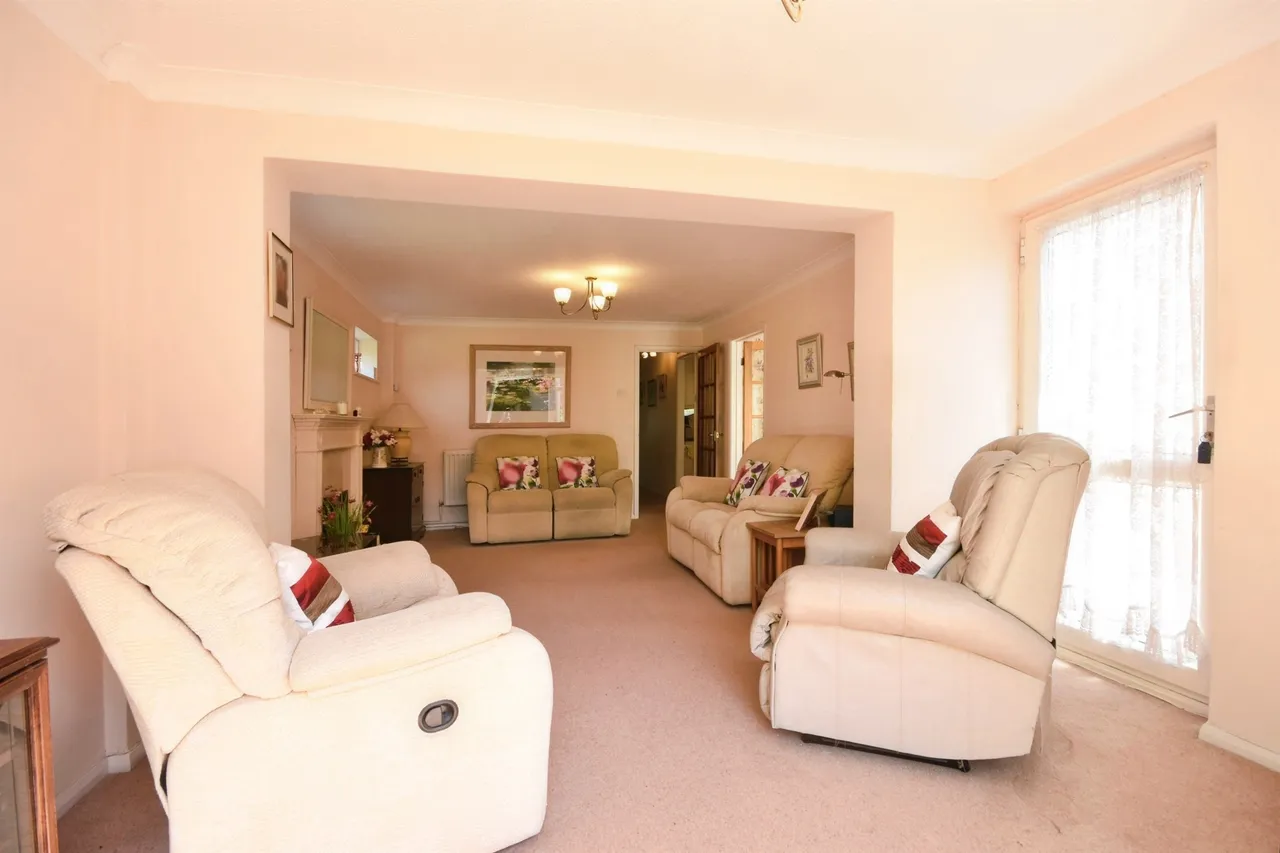 Peartree Lane, Doddinghurst, CM15, photo 15