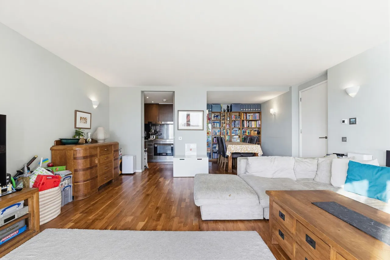 Fairmont Avenue, London, E14, photo 4