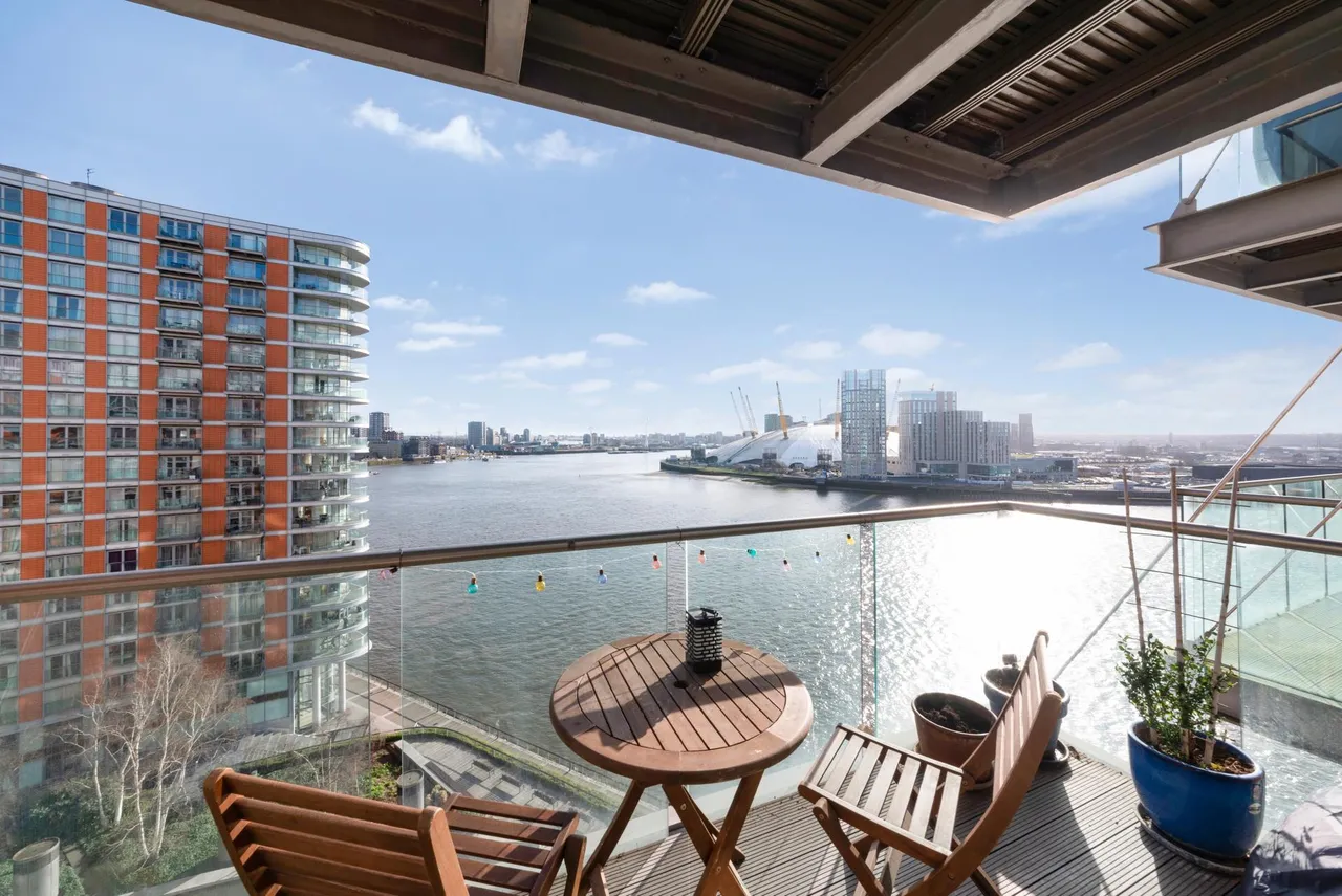 Fairmont Avenue, London, E14, photo 3