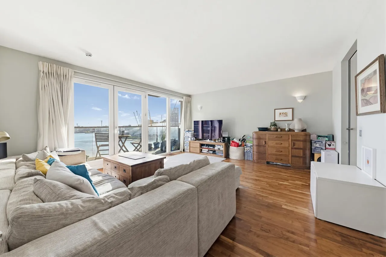 Fairmont Avenue, London, E14, photo 2
