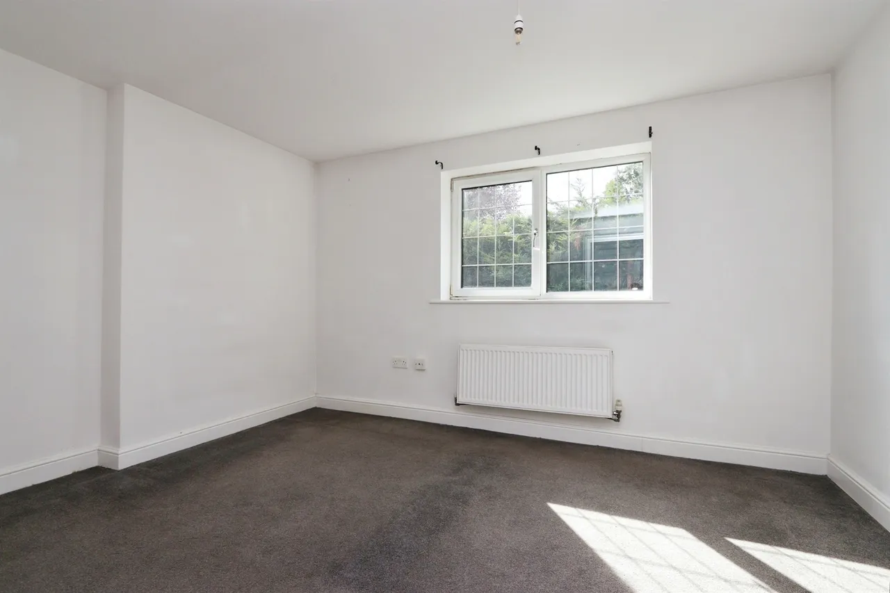 Ballfield Lane, Darton, S75, photo 9