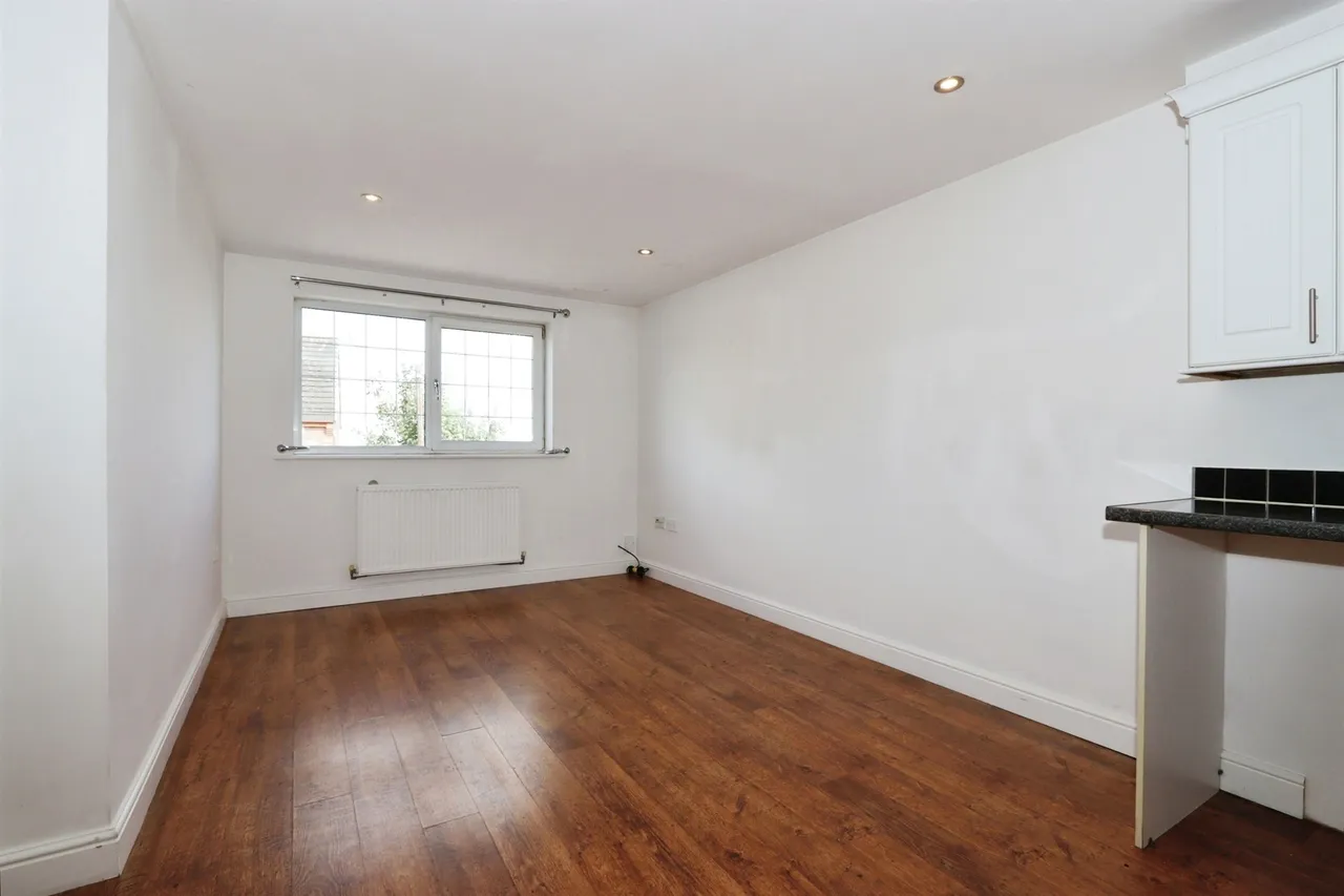 Ballfield Lane, Darton, S75, photo 2