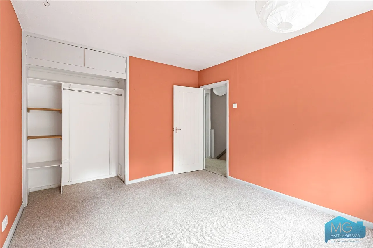Heath View, London, N2, photo 5