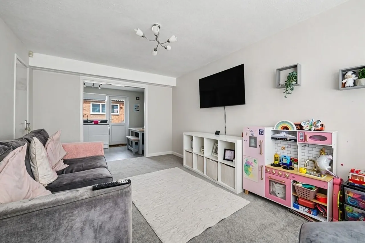 Walton Close, Binley, CV3, photo 2