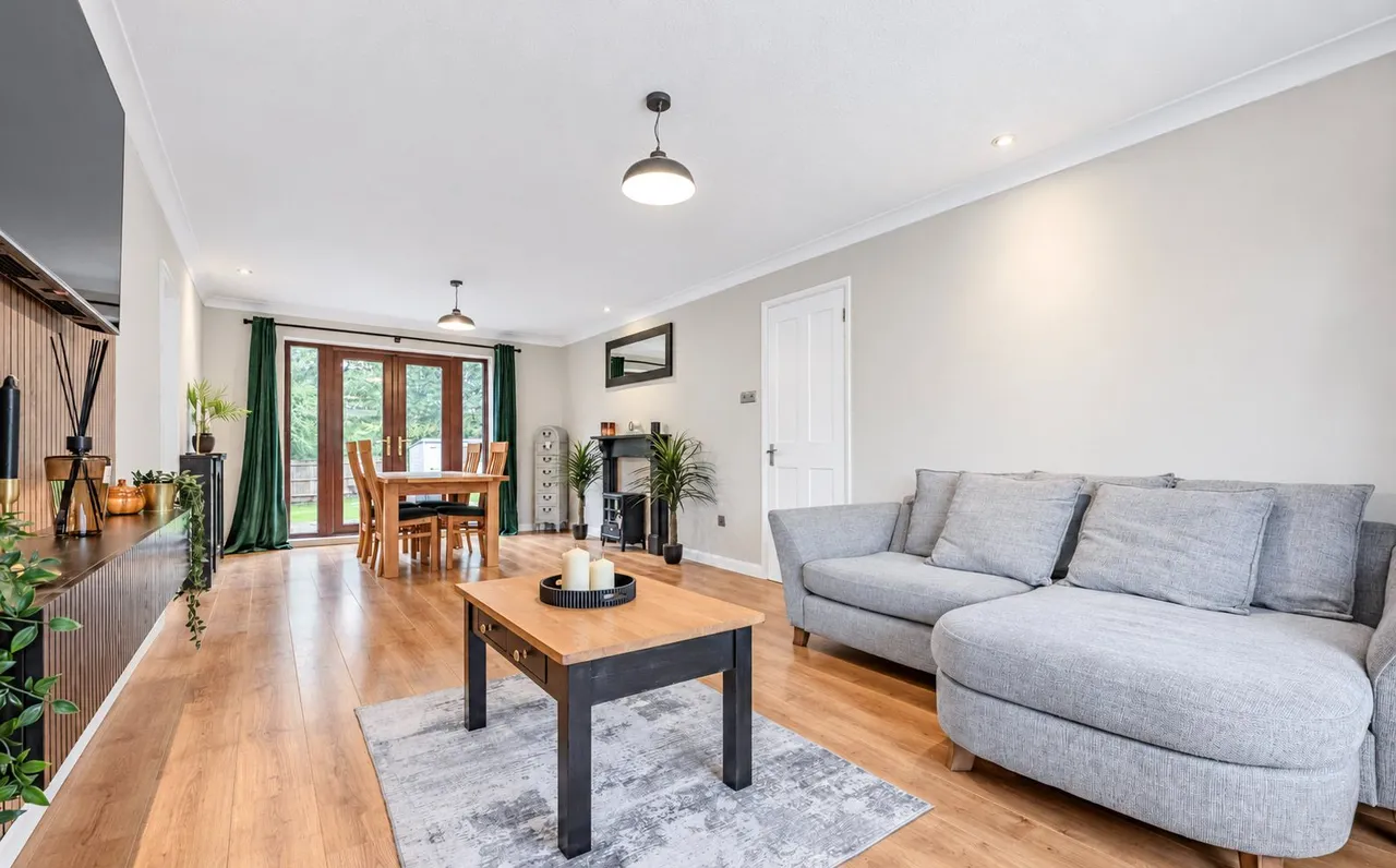 Simons Close, Crowborough, TN6, photo 2