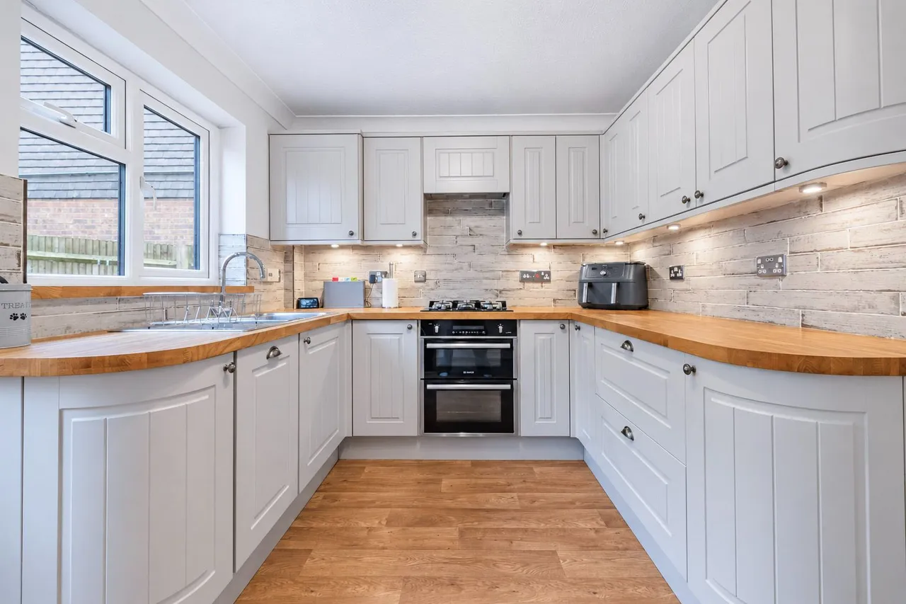 Simons Close, Crowborough, TN6, photo 5