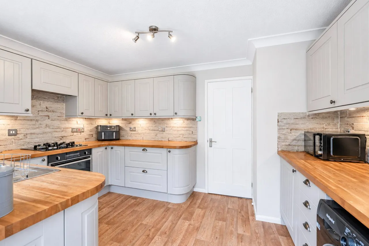 Simons Close, Crowborough, TN6, photo 4