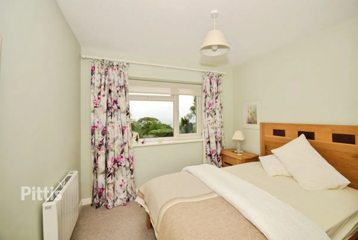 Zig Zag Road, Ventnor, PO38, photo 4