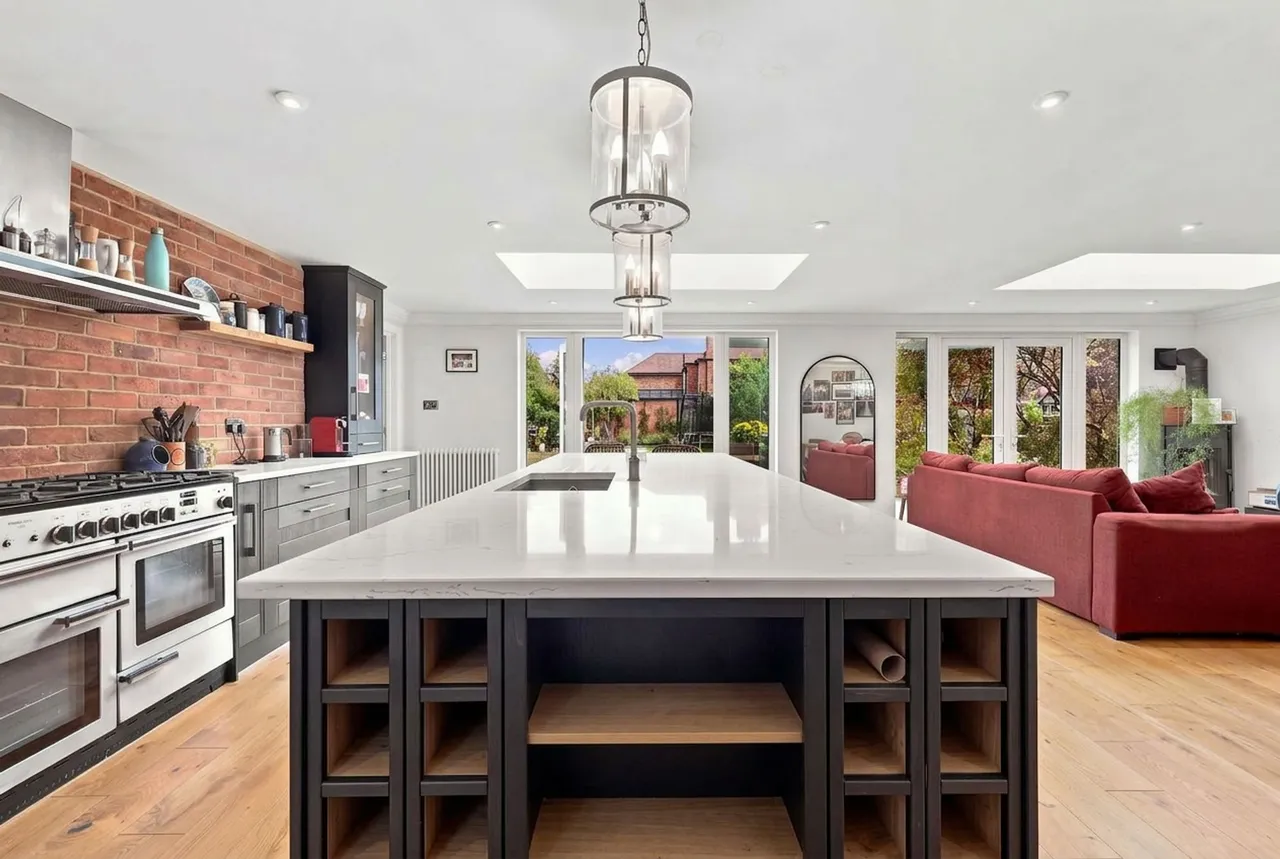 Orchard Drive, Theydon Bois, CM16, photo 9