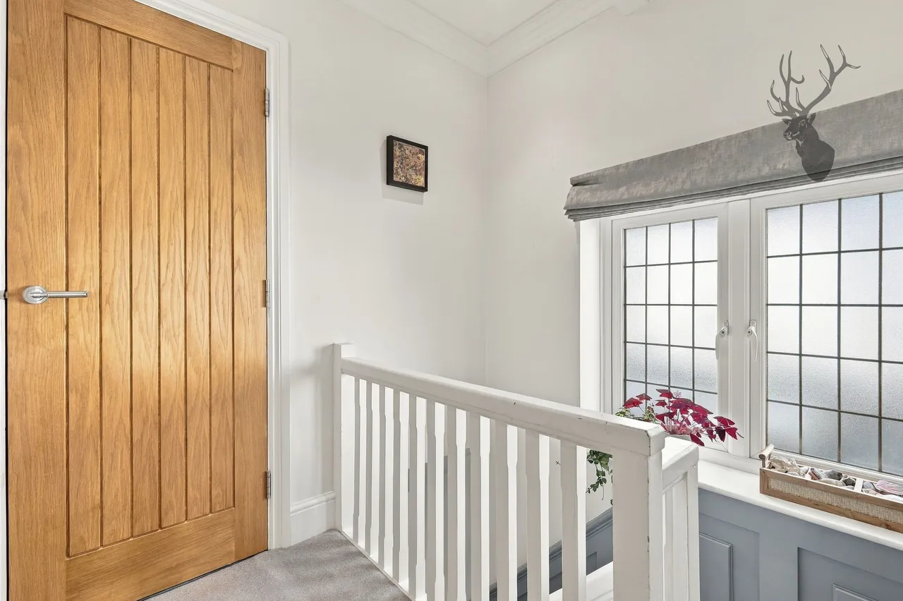 Orchard Drive, Theydon Bois, CM16, photo 20