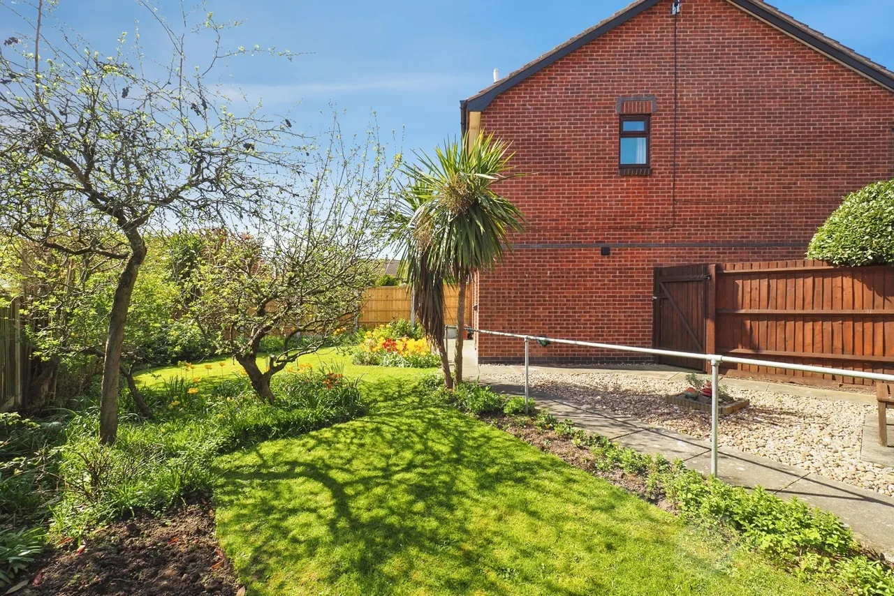 Courtney Close, Wollaton, Nottingham, NG8, photo 2