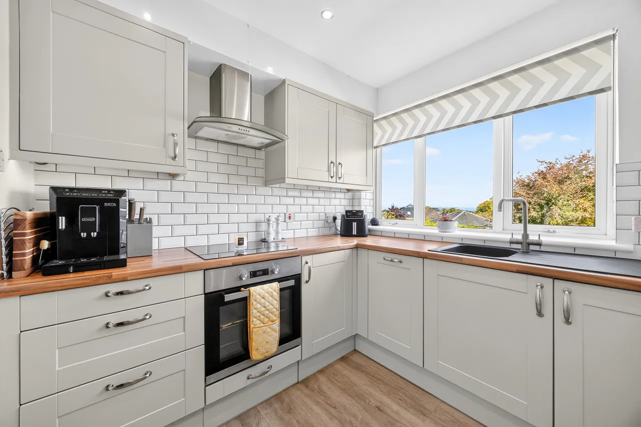 Greenwood Road, Clarkston, G76, photo 11