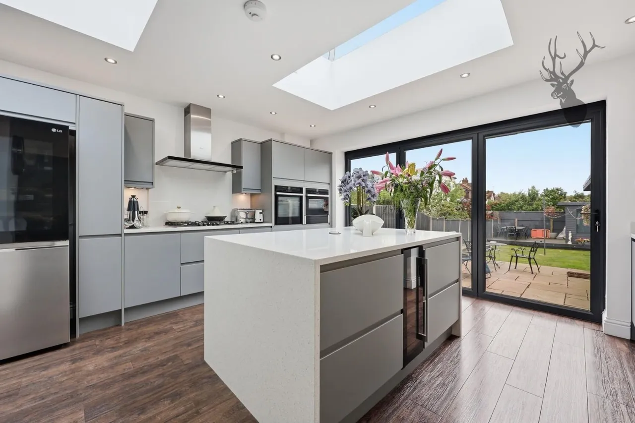 Orchard Drive, Theydon Bois, CM16, photo 7