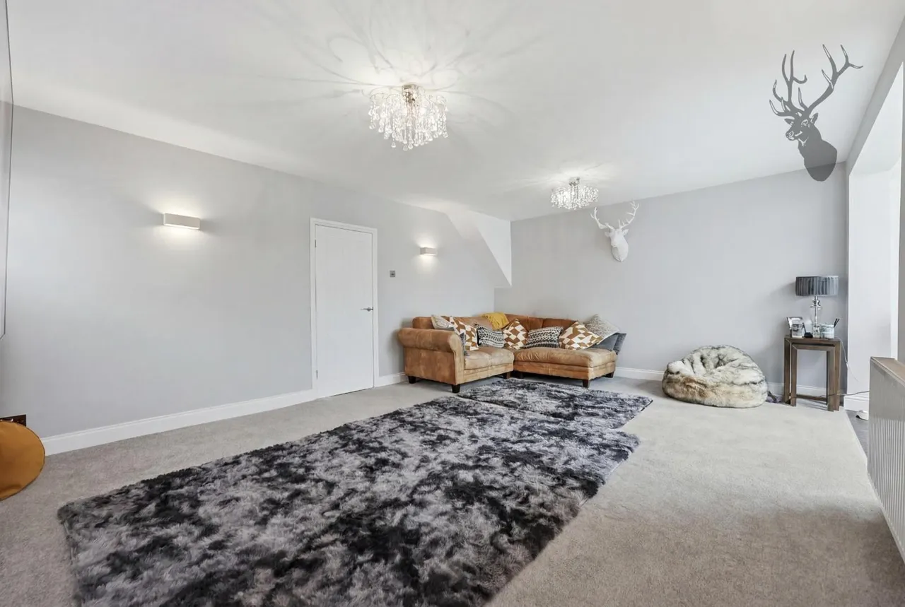 Orchard Drive, Theydon Bois, CM16, photo 6