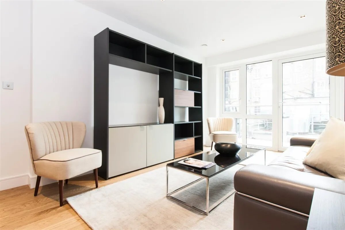 2 bed flat for sale, Longfield Avenue, London, W5