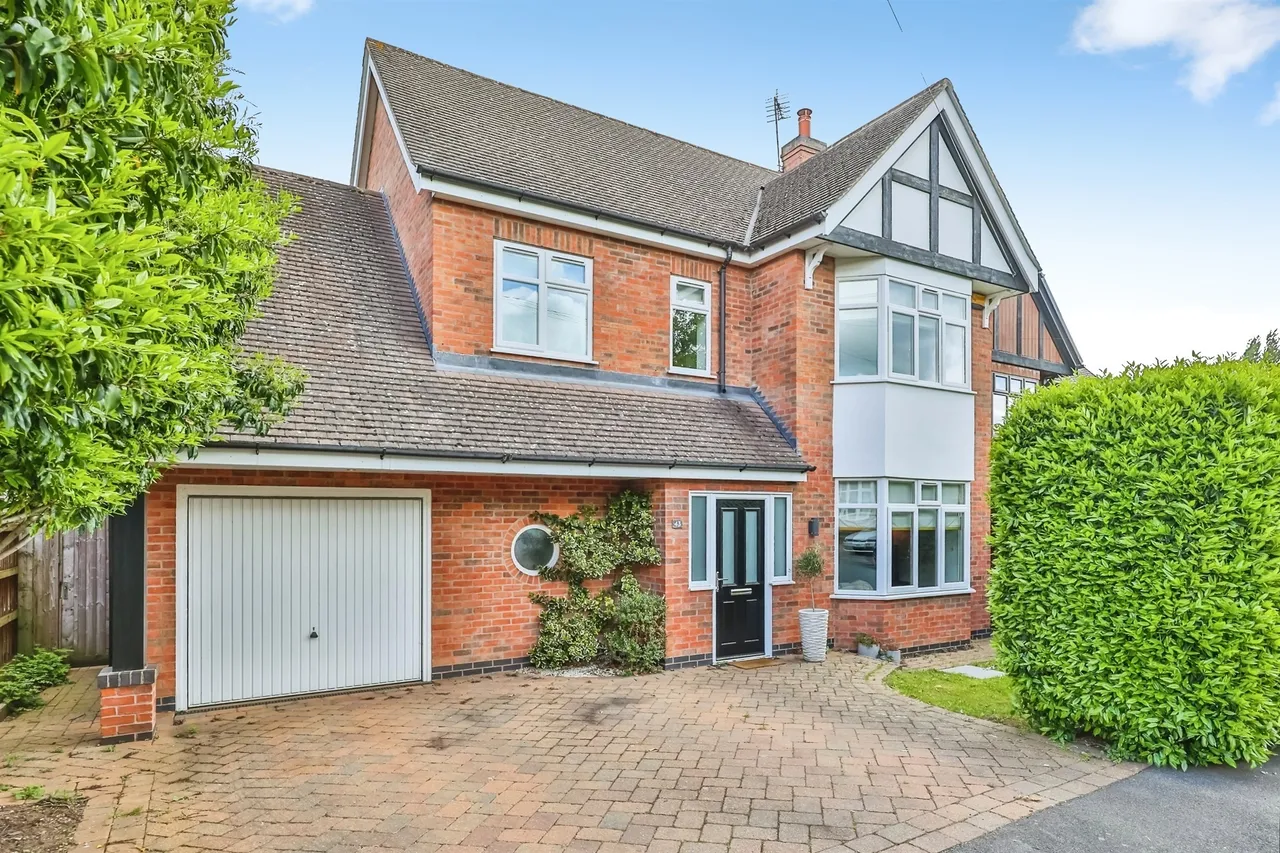 4 bed house for sale, Gwenbrook Avenue, Beeston, NG9