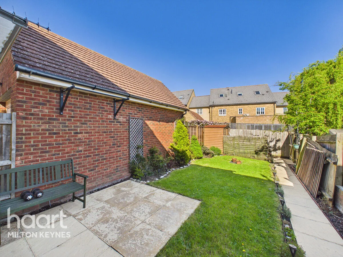 Frampton Grove, Westcroft, MK4, photo 12