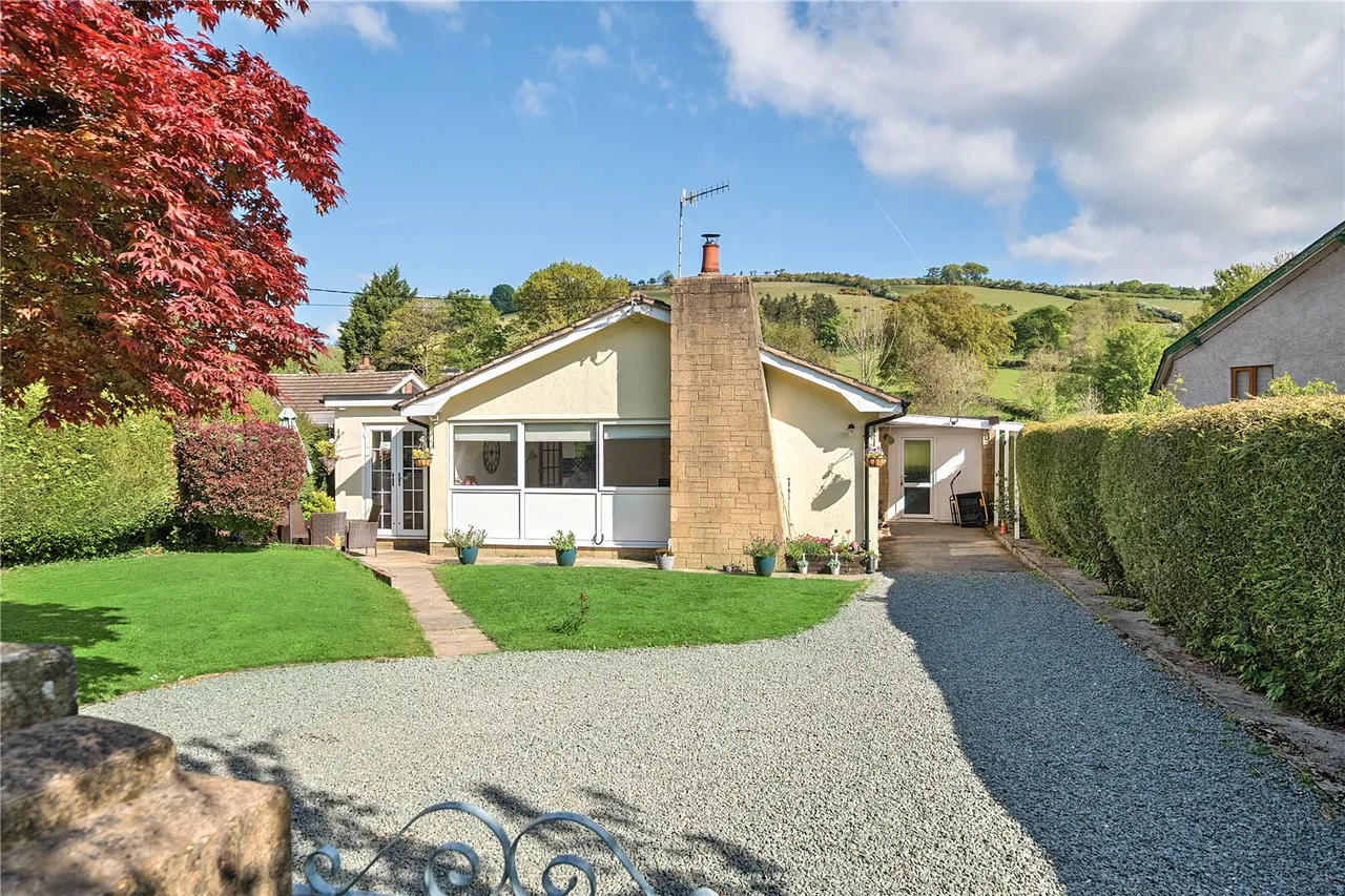 3 bed house for sale — Bucknell, Shropshire, SY7 0AL
