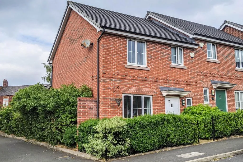 3 bed house for sale, Somersby Street, Oldham, OL8