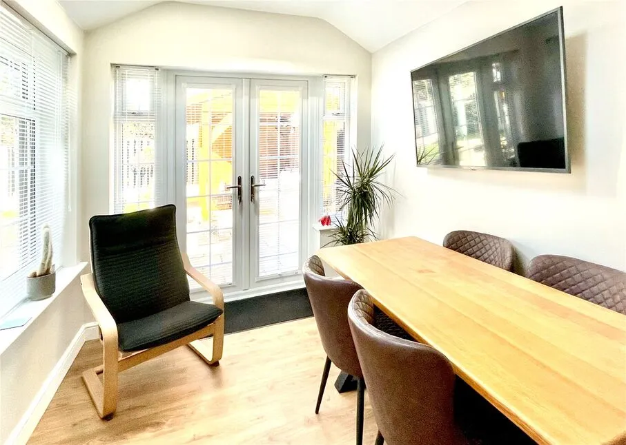 Swallowood Court, Brampton Bierlow, South Yorkshire, S63, photo 8