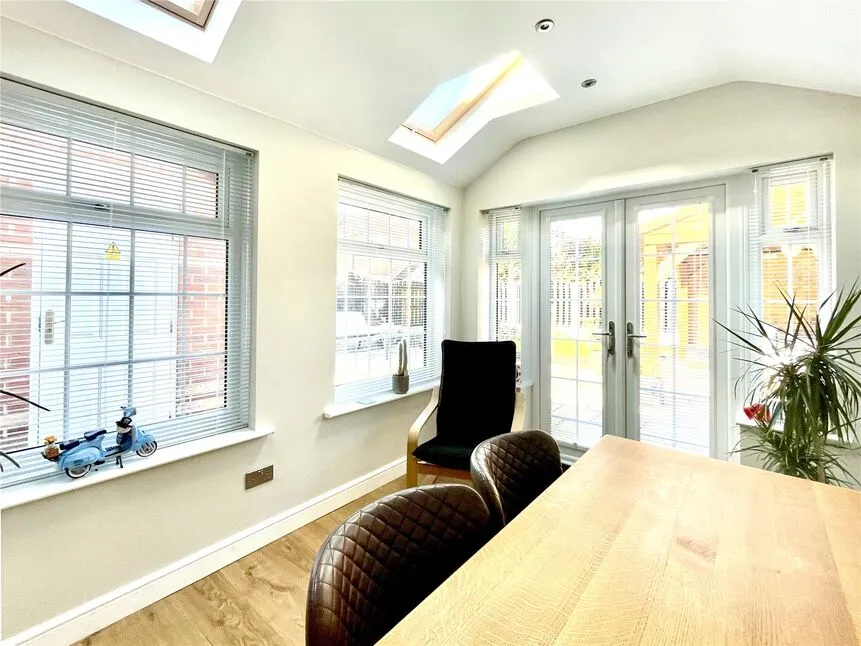 Swallowood Court, Brampton Bierlow, South Yorkshire, S63, photo 9