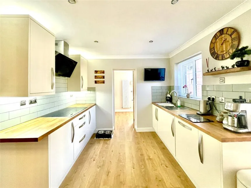 Swallowood Court, Brampton Bierlow, South Yorkshire, S63, photo 5