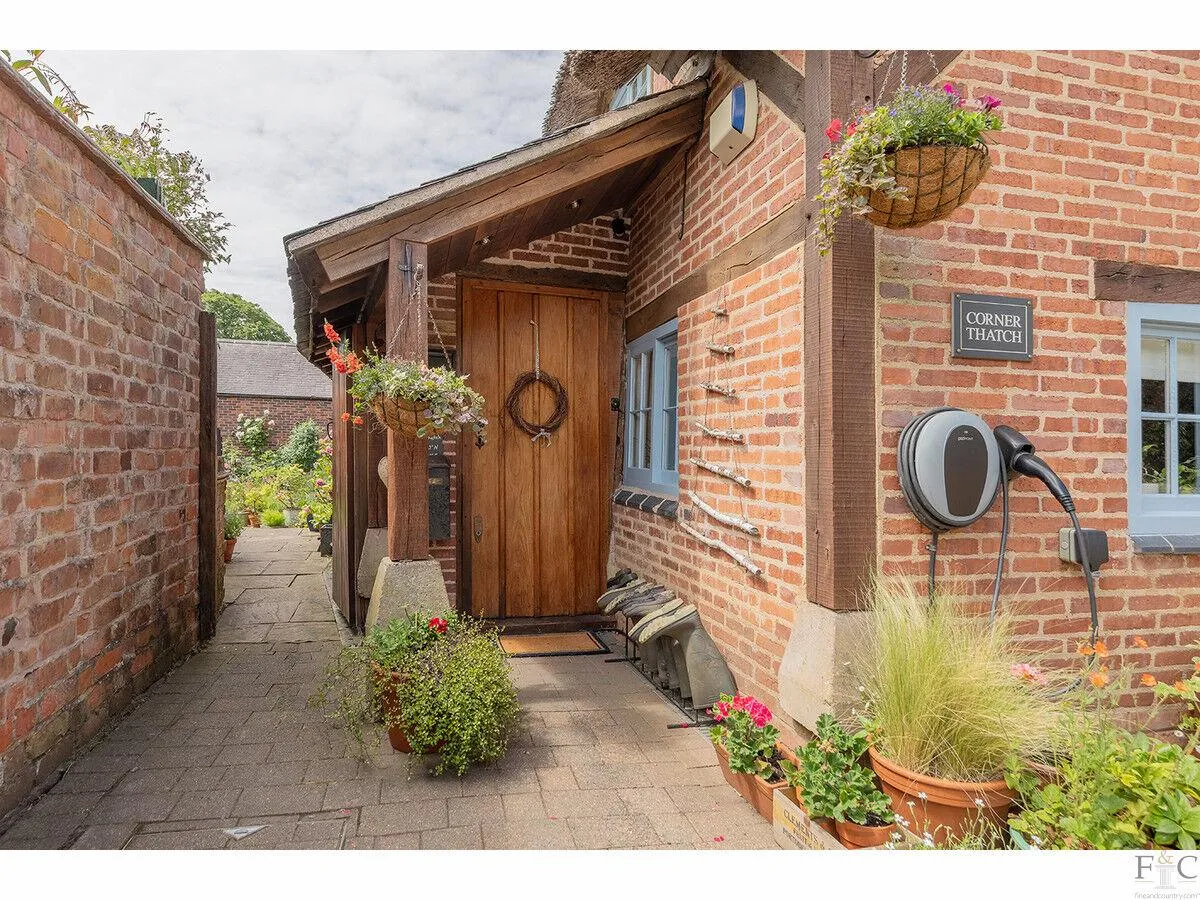 Bell Lane, Burton Overy, LE8, photo 34