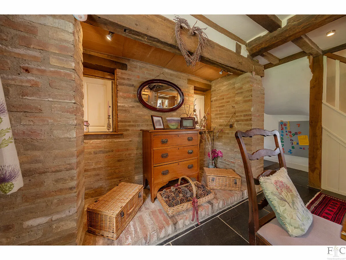 Bell Lane, Burton Overy, LE8, photo 10