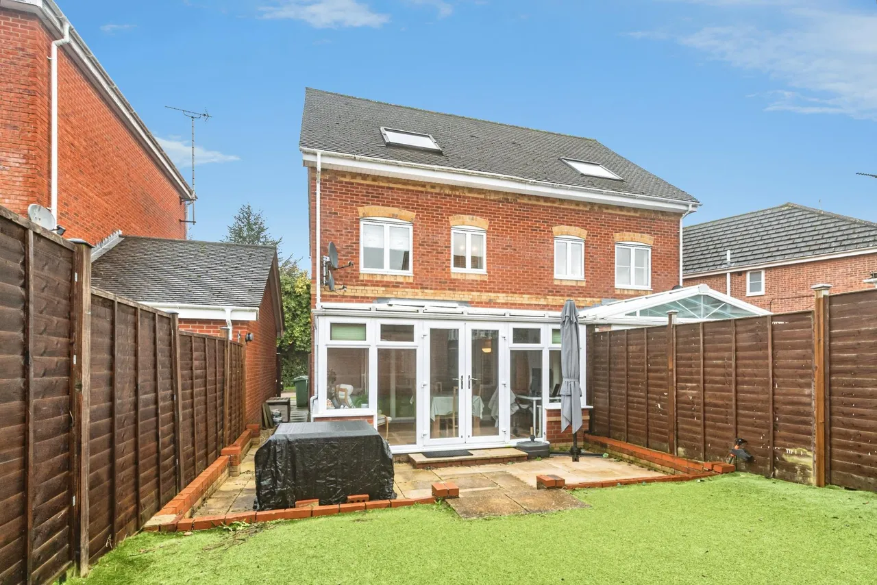 Oceana Crescent, Basingstoke, RG22, photo 27