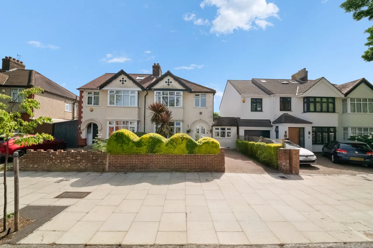 Dorchester Road, Northolt, UB5, photo 19