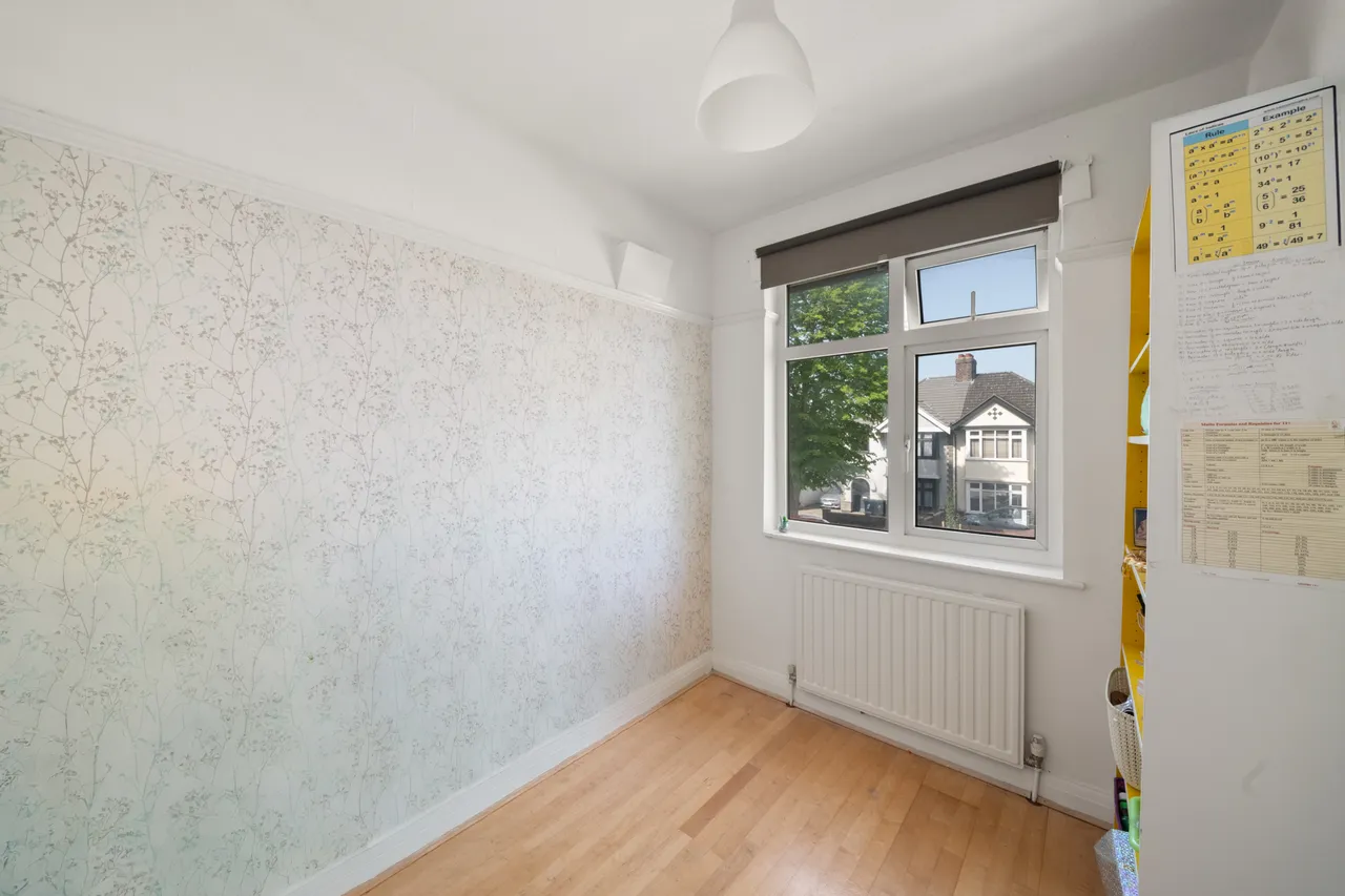Dorchester Road, Northolt, UB5, photo 17