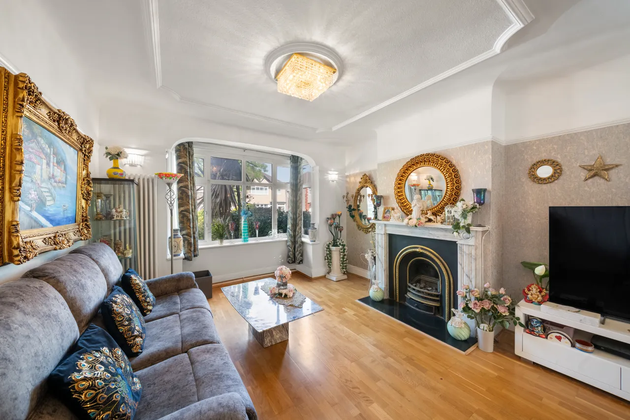 Dorchester Road, Northolt, UB5, photo 5
