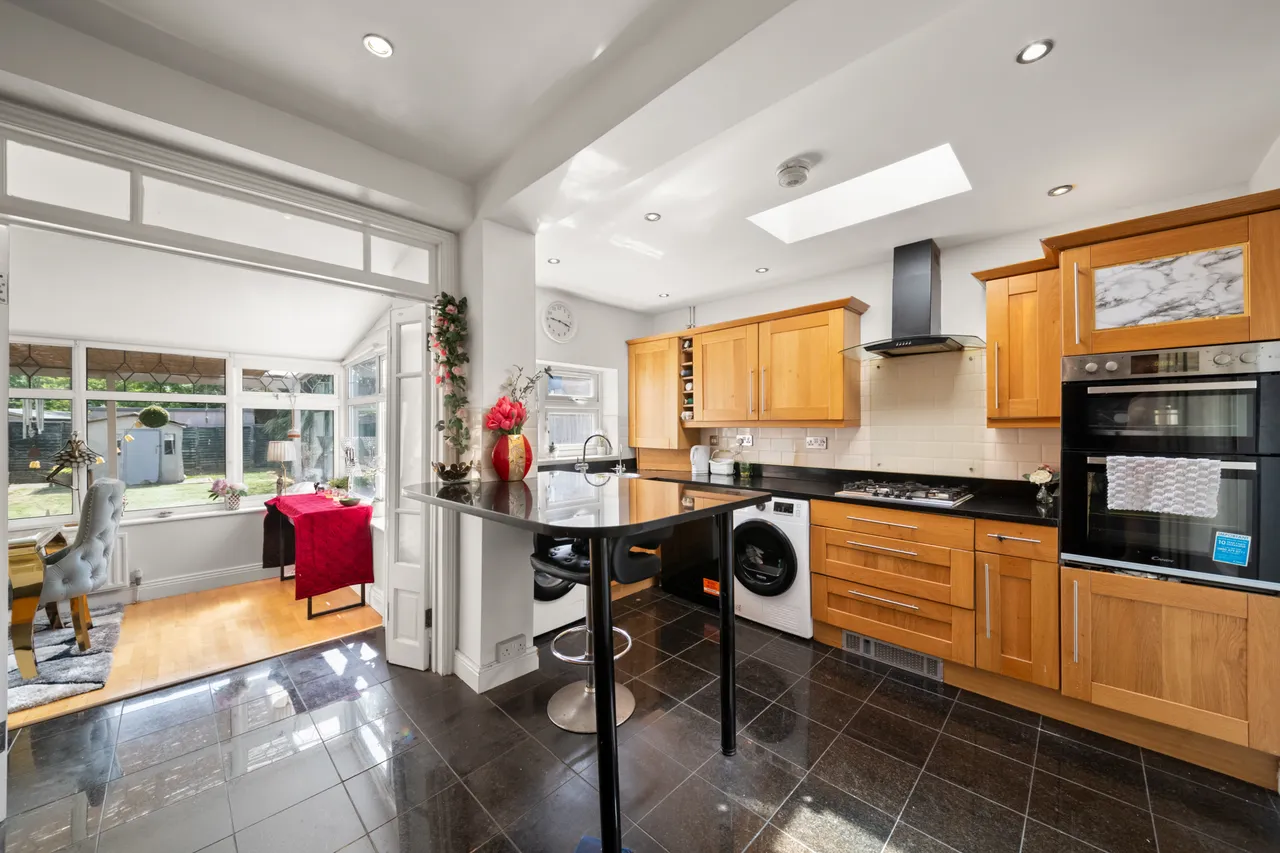Dorchester Road, Northolt, UB5, photo 6