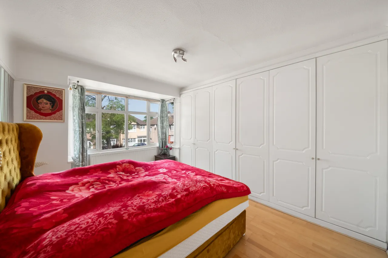Dorchester Road, Northolt, UB5, photo 14