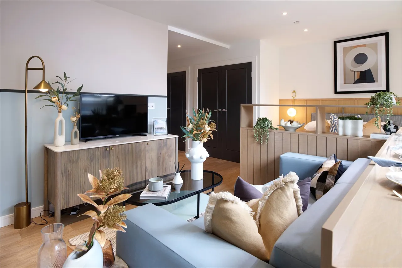 Eden Grove, Staines-Upon-Thames, TW18, photo 5