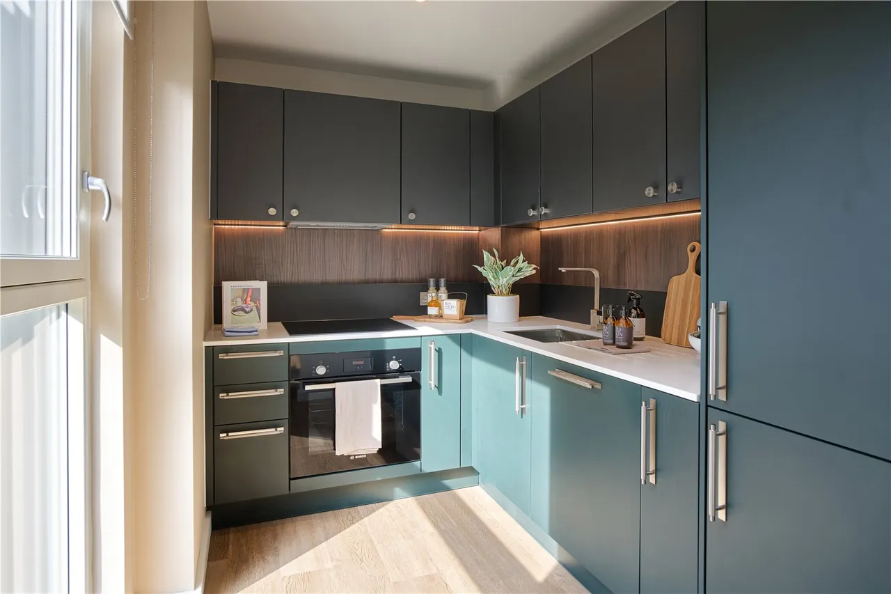 Eden Grove, Staines-Upon-Thames, TW18, photo 2