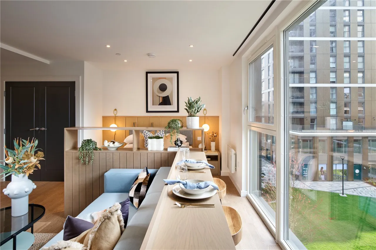 Eden Grove, Staines-Upon-Thames, TW18, photo 6